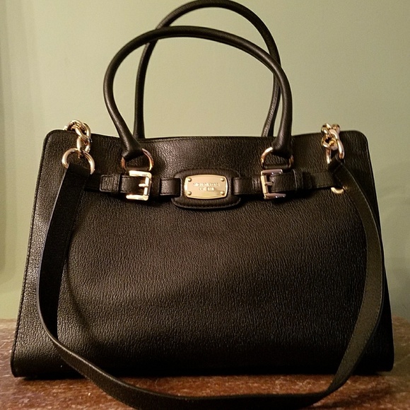 Michael Kors Handbags - MICHAEL KORS Hamilton LG Black Leather Bag Tote